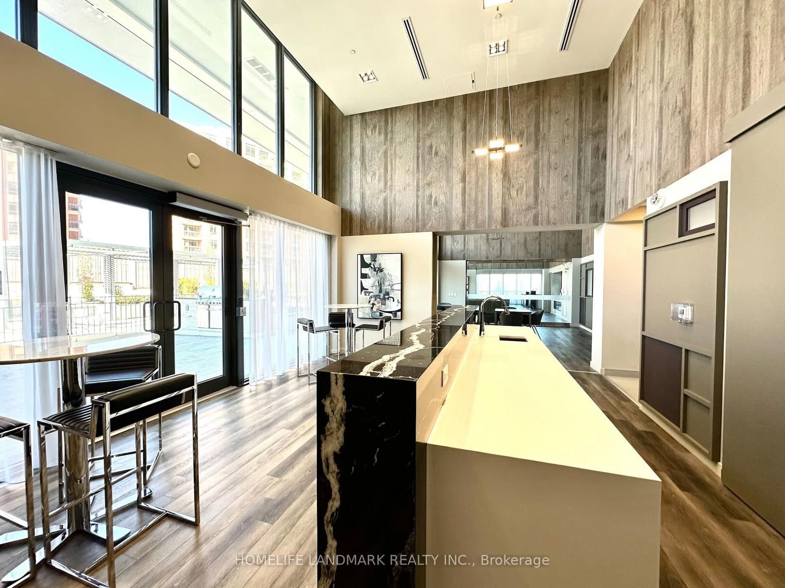 85 Oneida Crescent, Unit 813 thumbnail 34