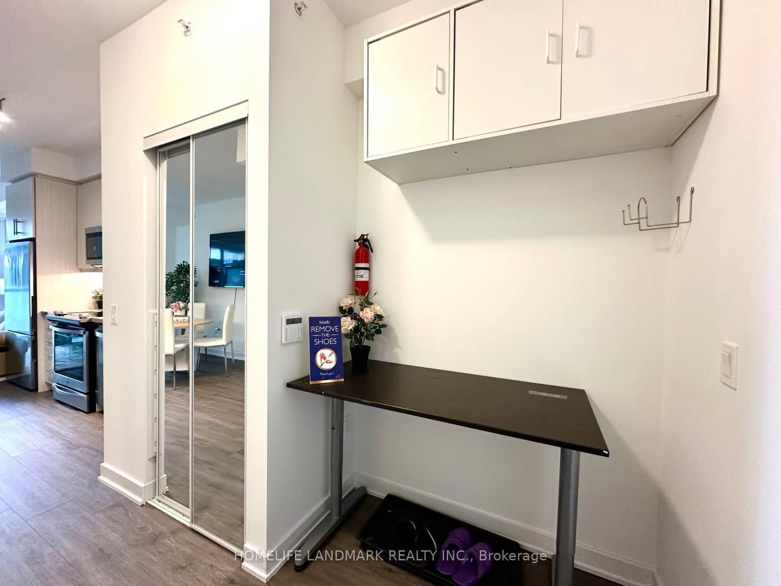85 Oneida Crescent, Unit 813 thumbnail 5