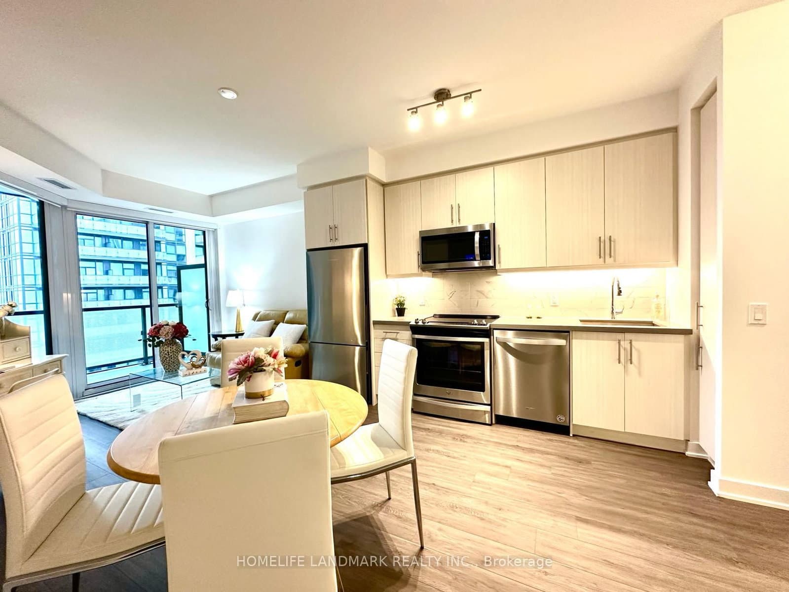 85 Oneida Crescent, Unit 813 thumbnail 9