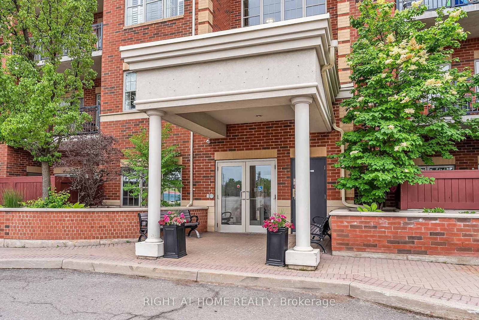 9973 Keele Street, Unit 206 thumbnail 2