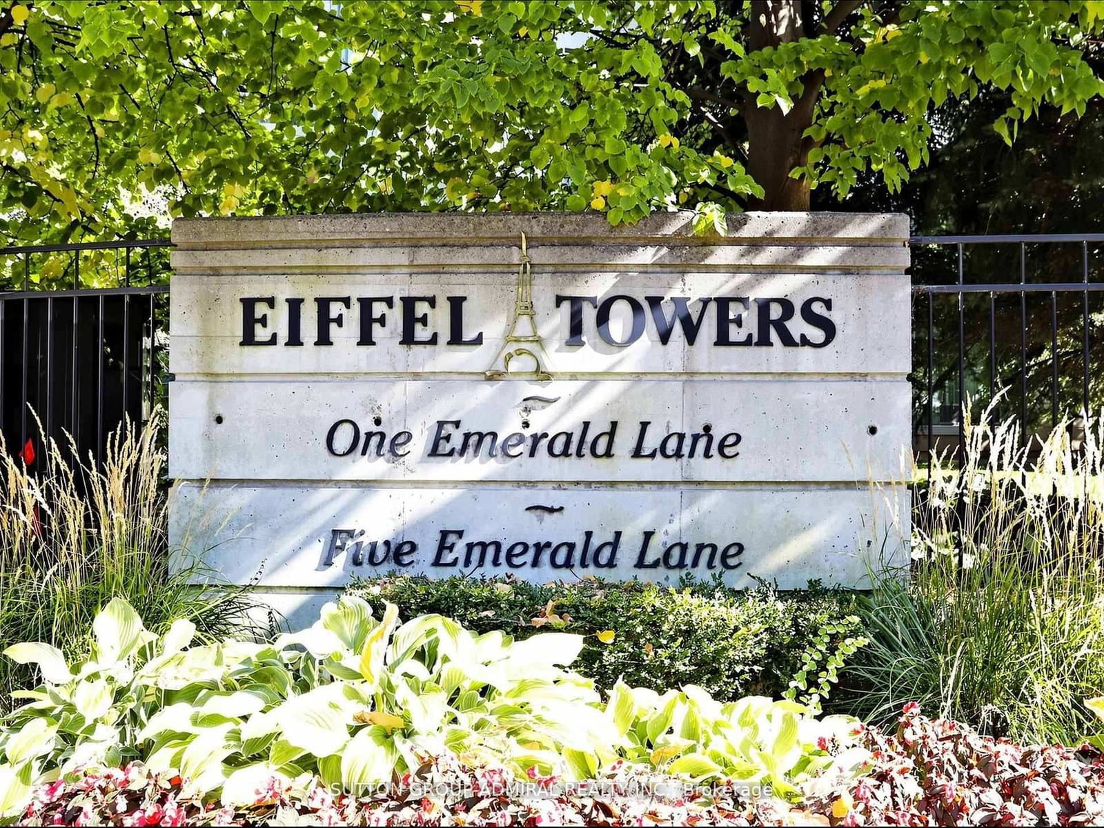 #704 - 1 Emerald Lane