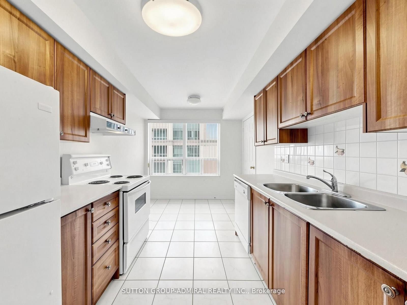 1 Emerald Lane, Unit 704 thumbnail 12