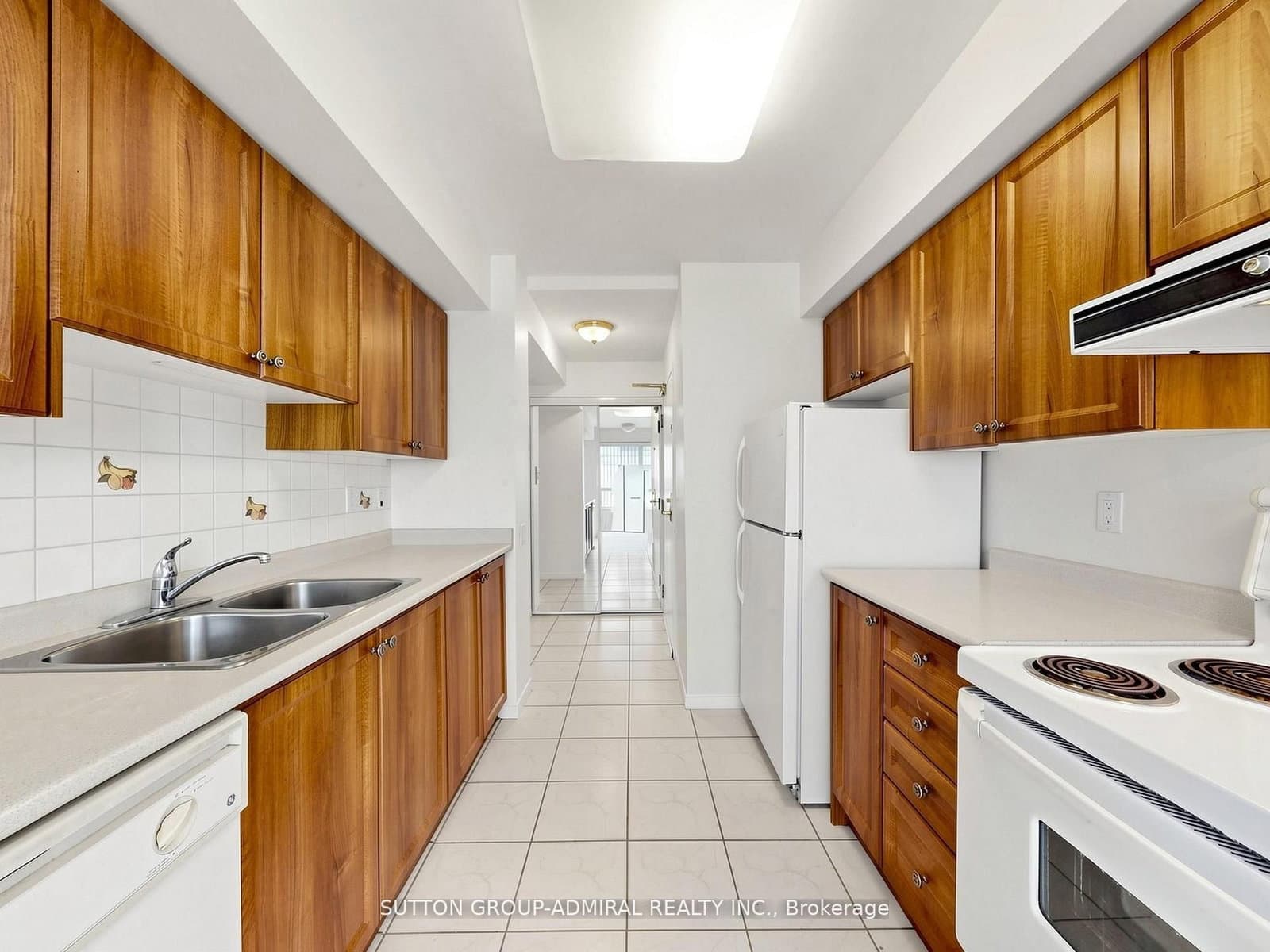 1 Emerald Lane, Unit 704 thumbnail 13