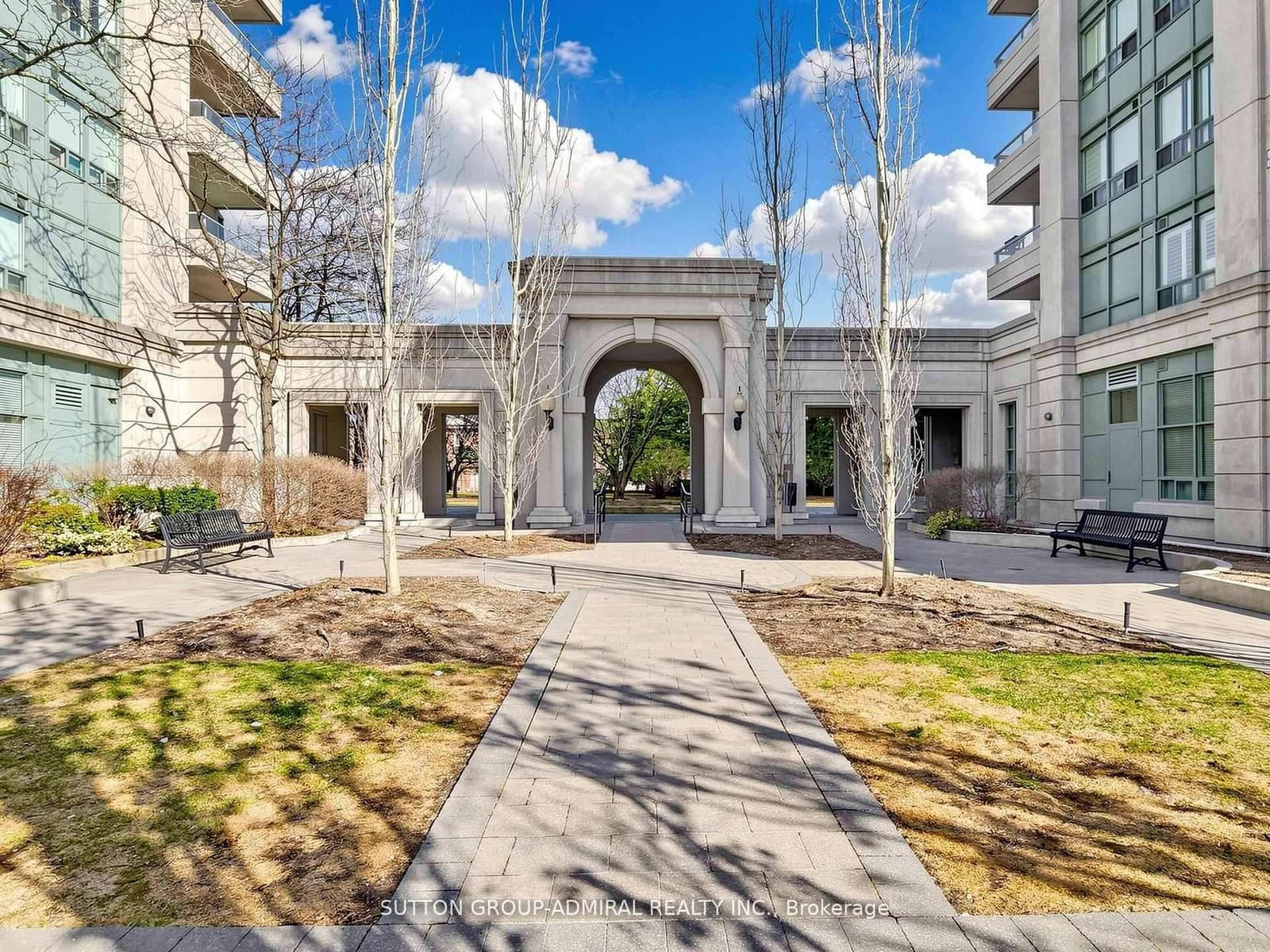 1 Emerald Lane, Unit 704 thumbnail 2