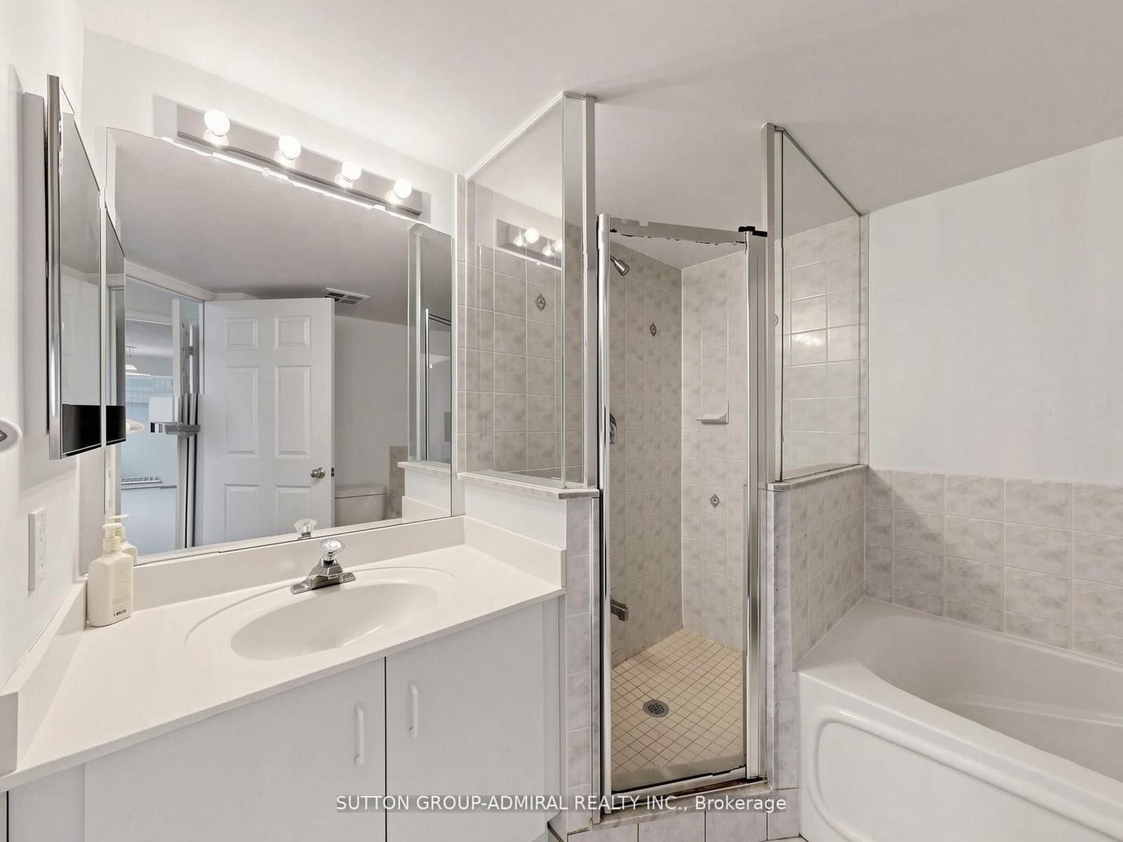 1 Emerald Lane, Unit 704 thumbnail 21