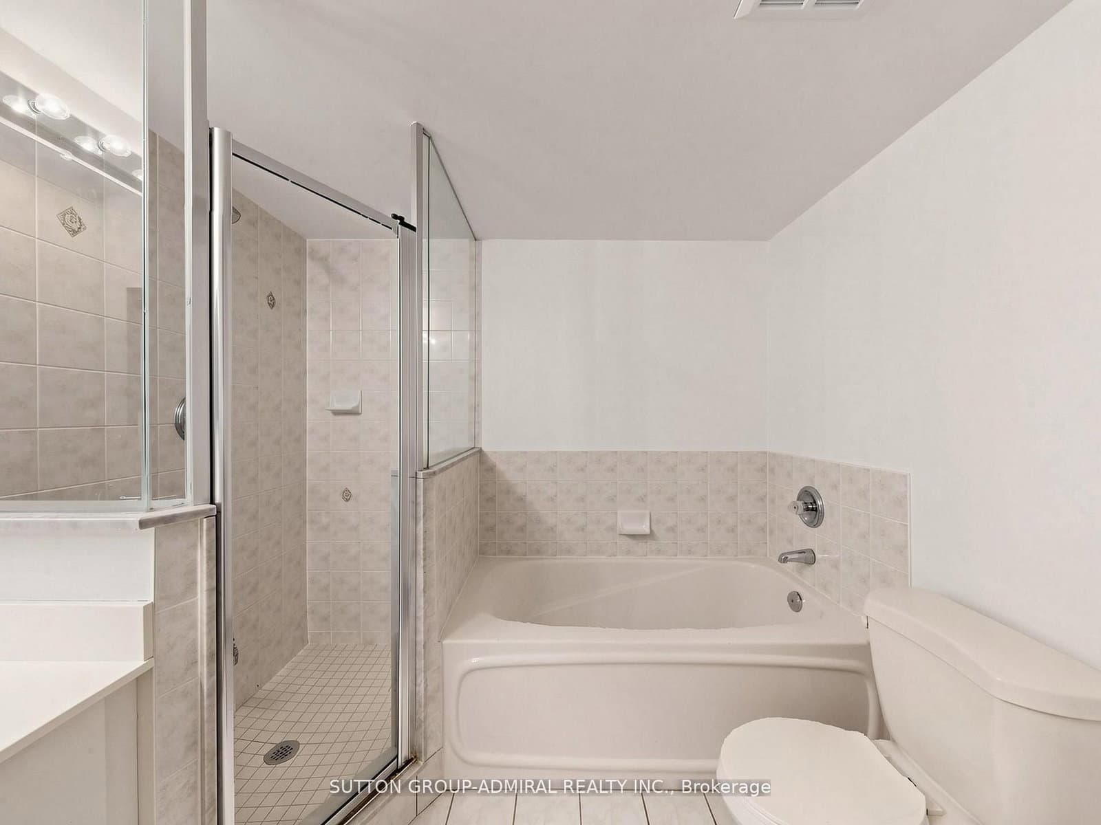 1 Emerald Lane, Unit 704 thumbnail 22