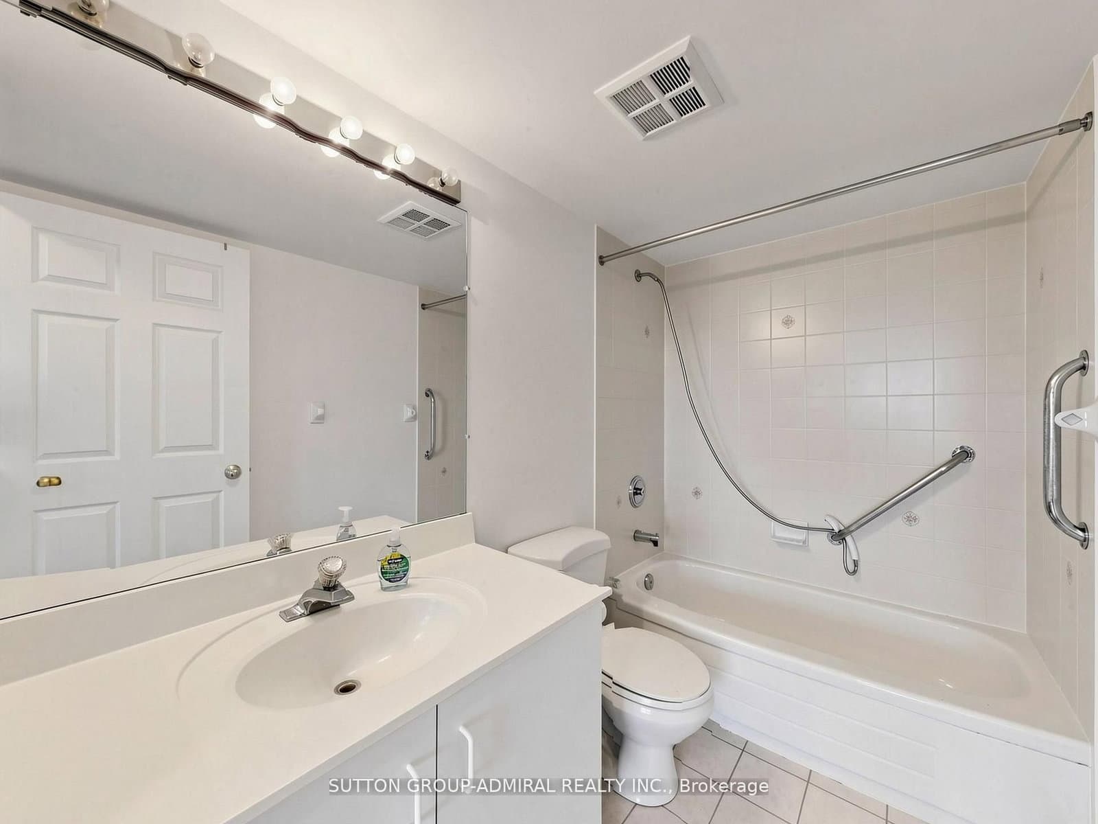 1 Emerald Lane, Unit 704 thumbnail 23