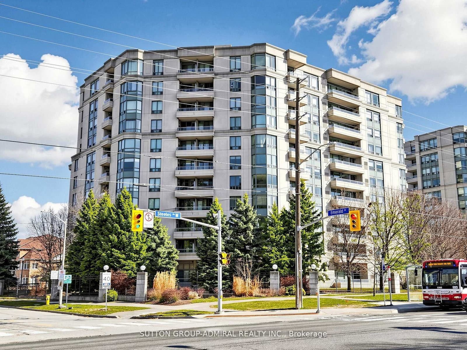1 Emerald Lane, Unit 704 thumbnail 3