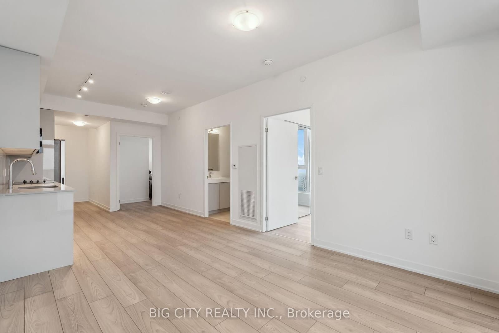 498 Caldari Road, Unit 2328 thumbnail 11