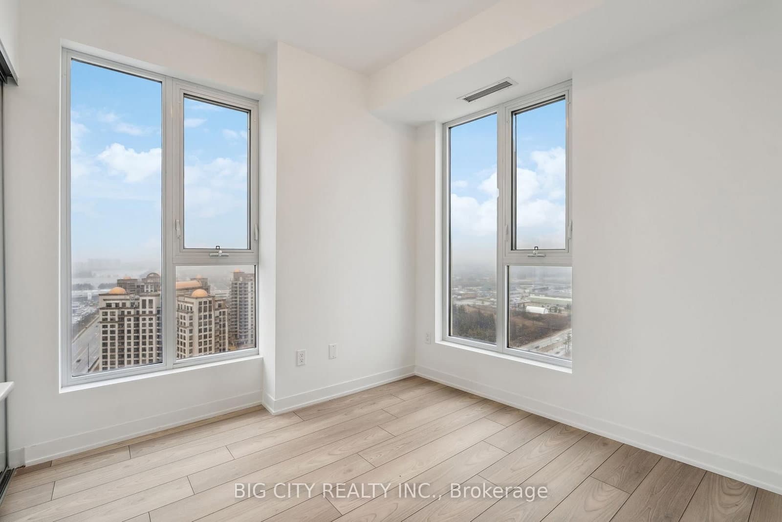 498 Caldari Road, Unit 2328 thumbnail 19