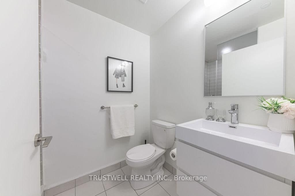38 Simcoe Promenade, Unit 407 thumbnail 13