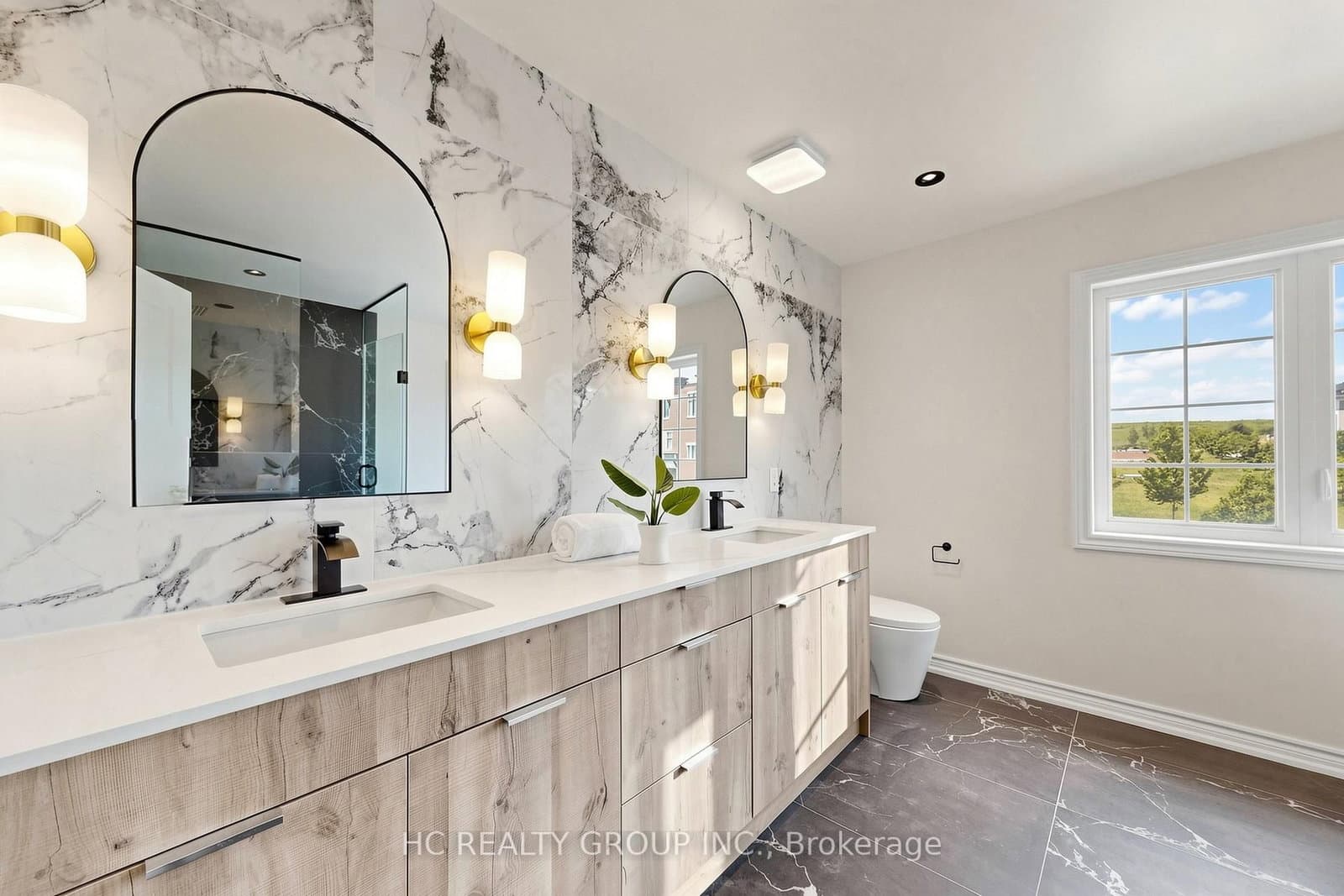 2 Apple Grove Court thumbnail 27