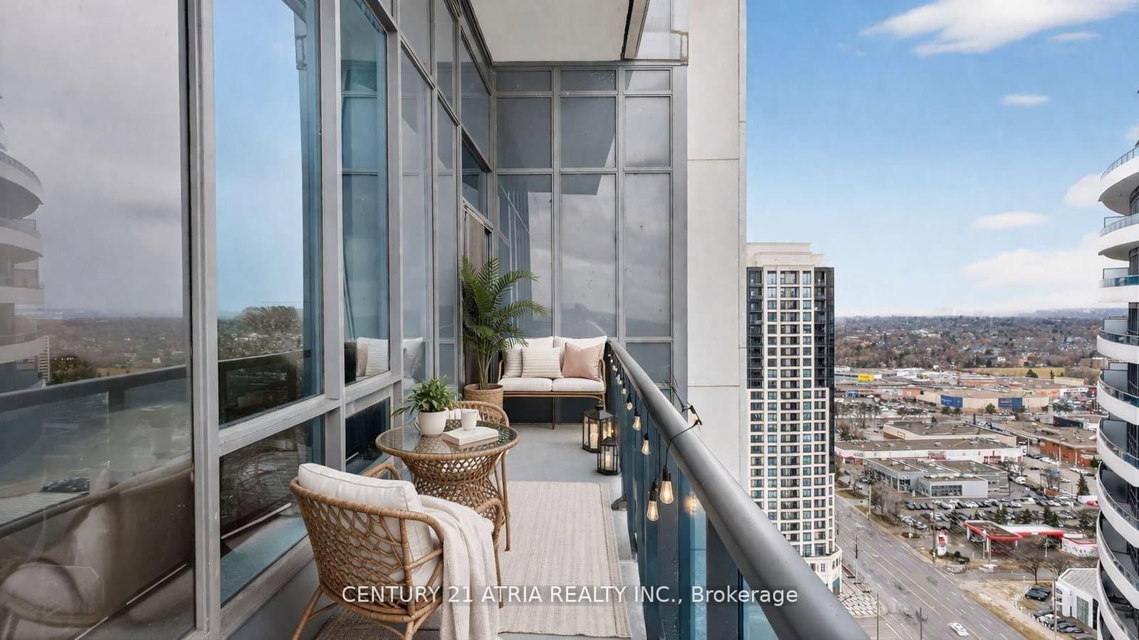 7165 Yonge Street, Unit PH09 thumbnail 8