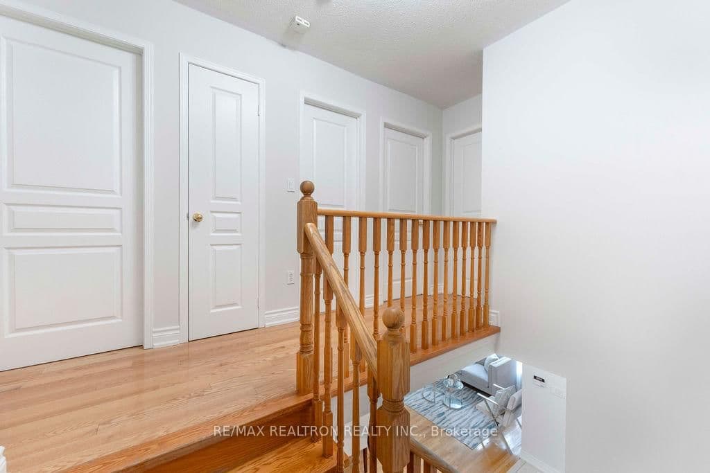2334 Bur Oak Avenue thumbnail 22