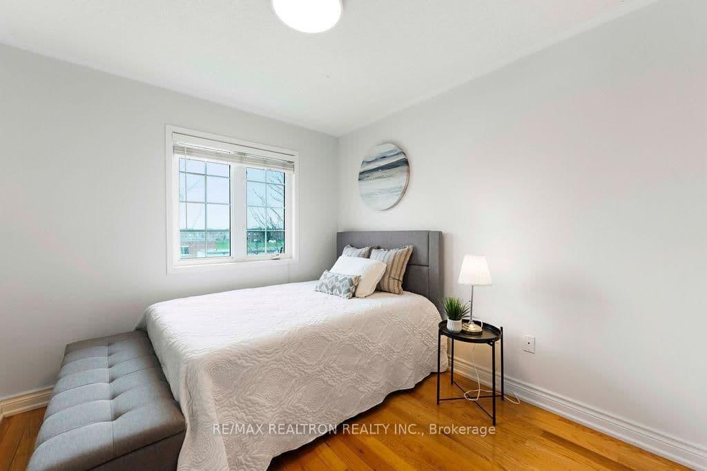 2334 Bur Oak Avenue thumbnail 28