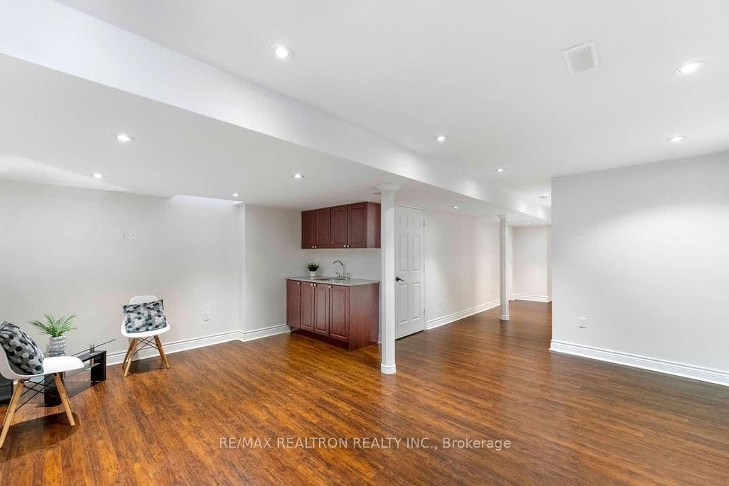 2334 Bur Oak Avenue thumbnail 41