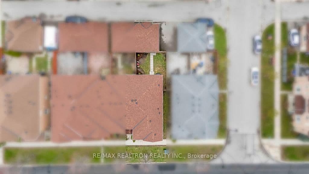 2334 Bur Oak Avenue thumbnail 44