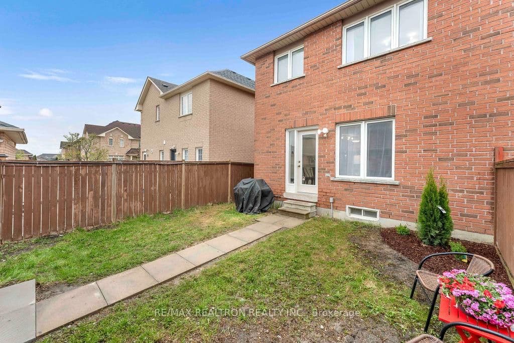 2334 Bur Oak Avenue thumbnail 46