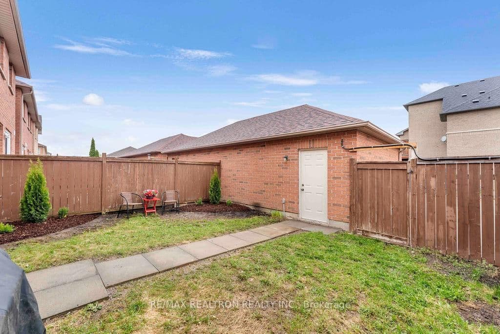 2334 Bur Oak Avenue thumbnail 49