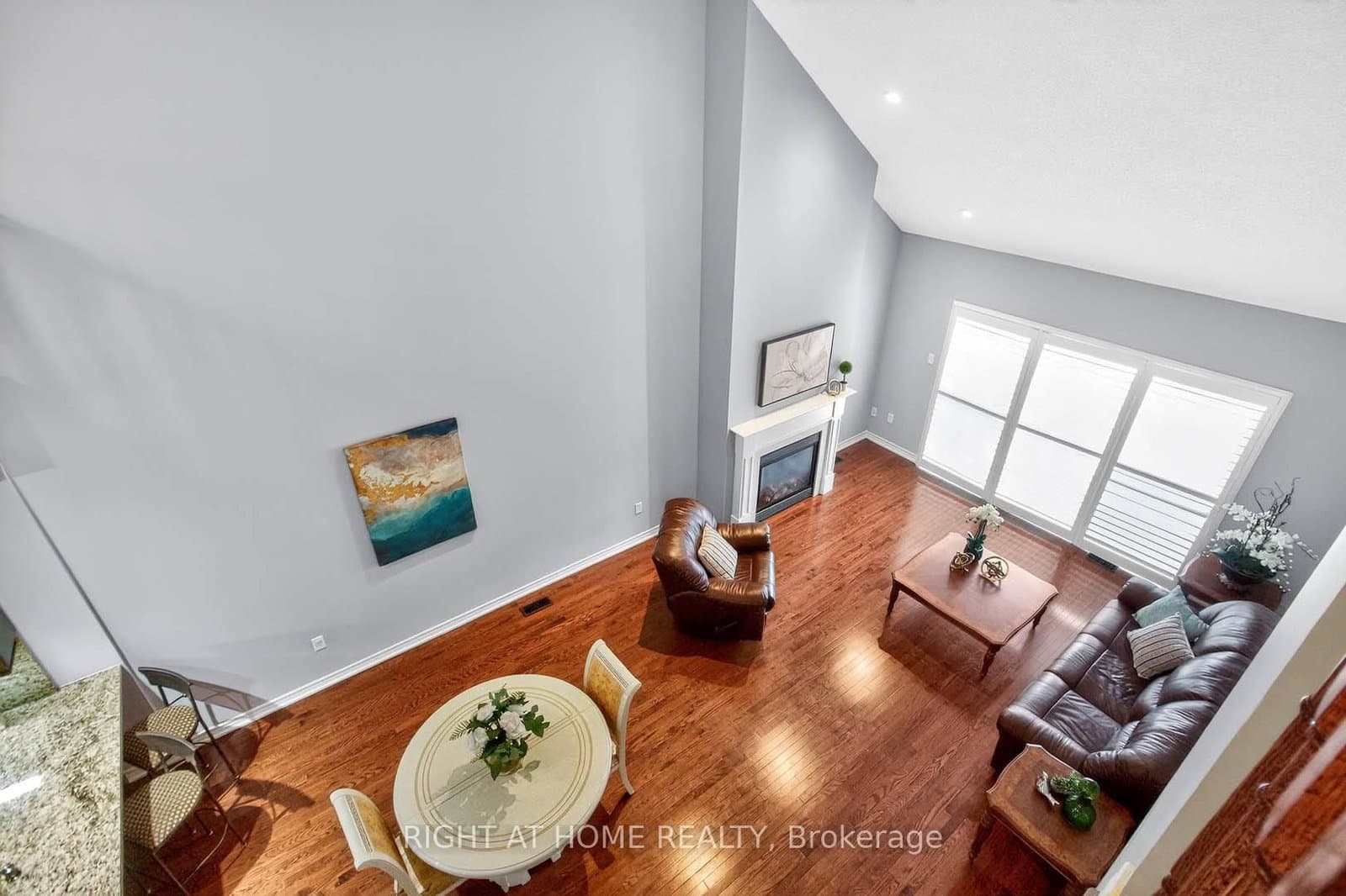 145 Louisbourg Way thumbnail 24
