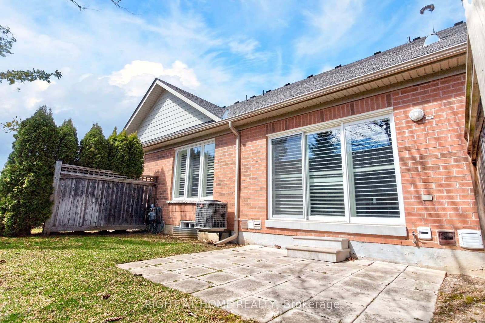 145 Louisbourg Way thumbnail 25