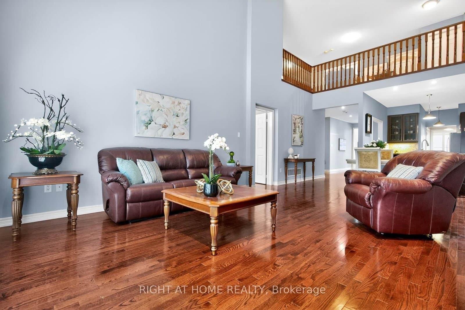 145 Louisbourg Way thumbnail 5