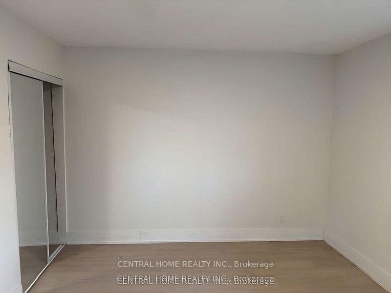 206 Parkview Crescent thumbnail 18
