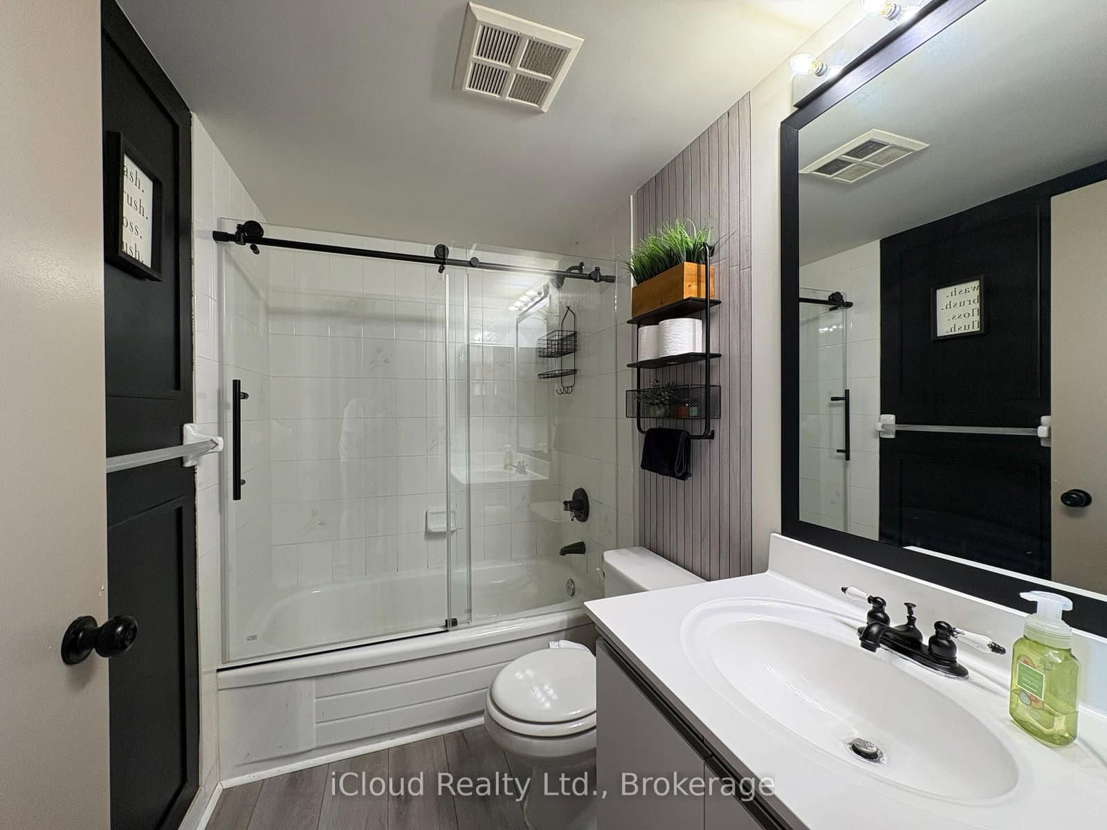 91 Townsgate Drive, Unit 710 thumbnail 17