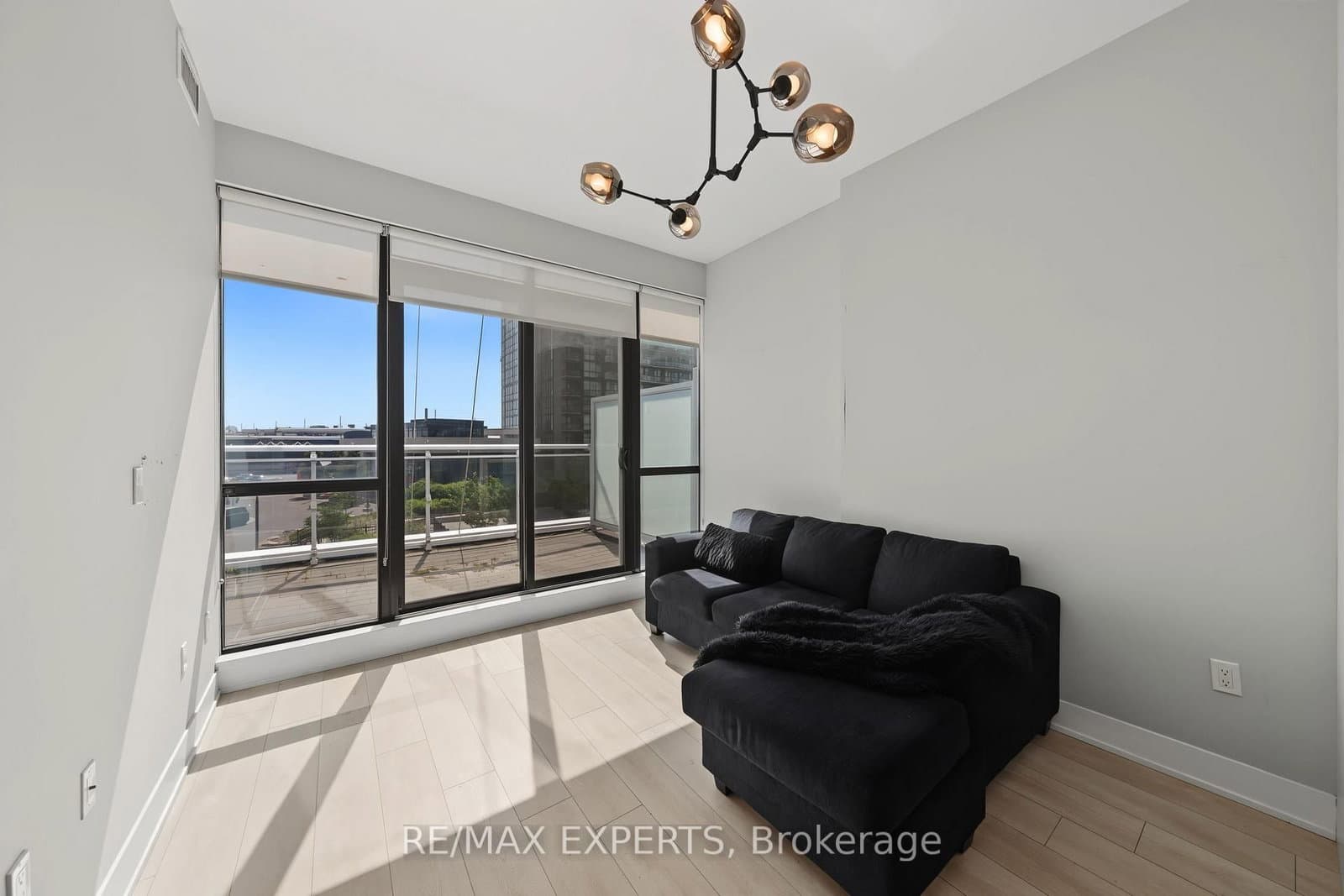 2916 Highway 7, Unit 201 thumbnail 14