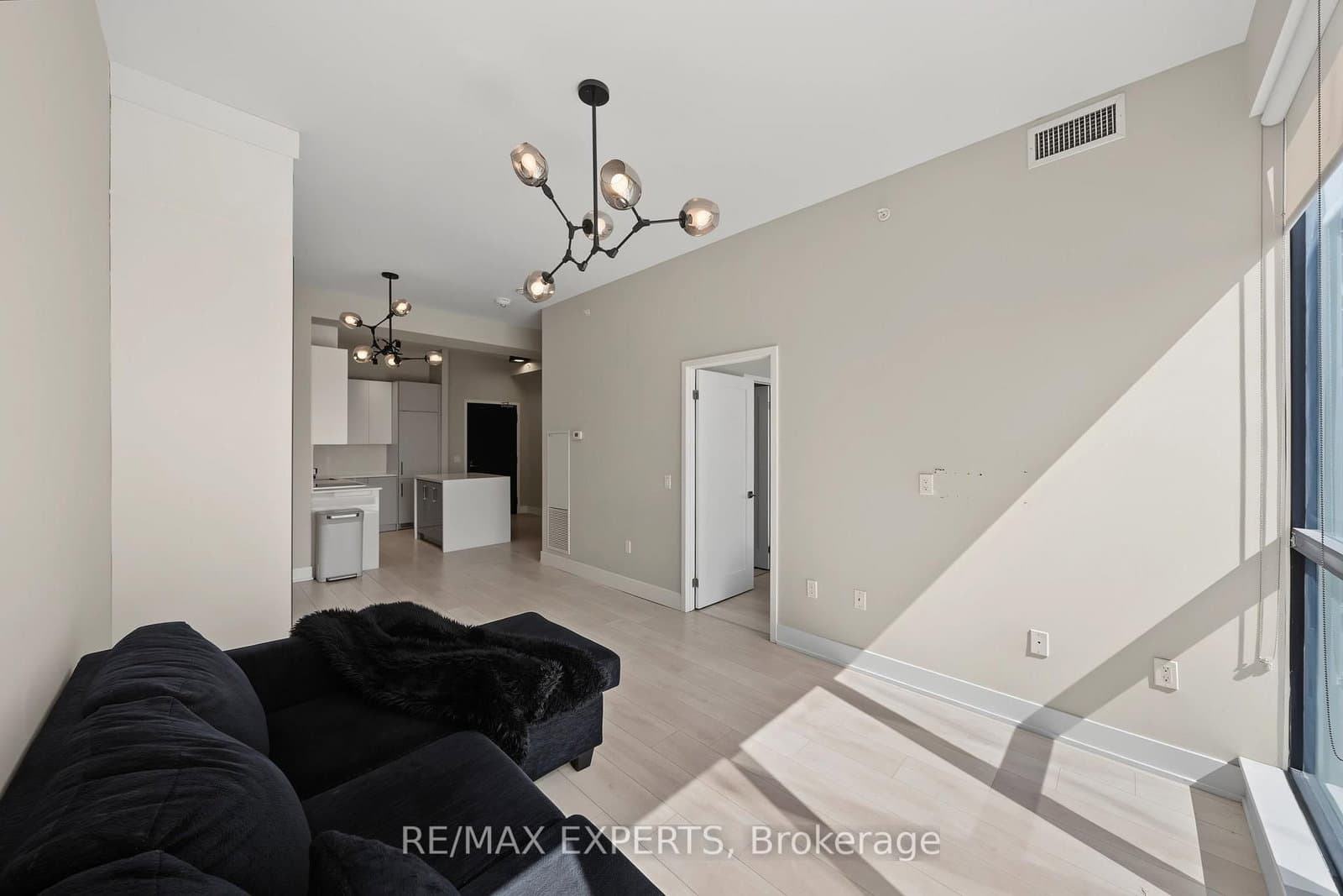2916 Highway 7, Unit 201 thumbnail 17