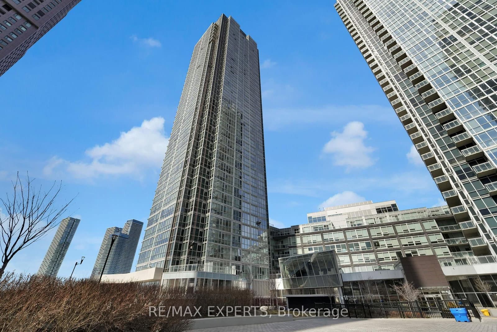 2916 Highway 7, Unit 201 thumbnail 3