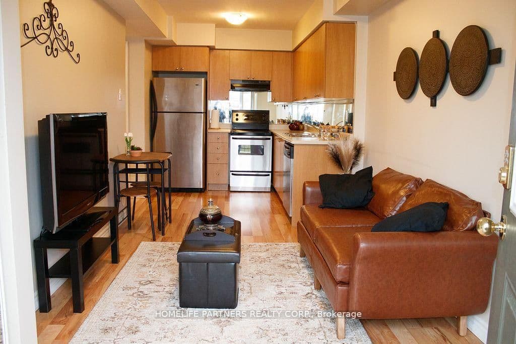 2275 Bur Oak Avenue, Unit 61 thumbnail 5