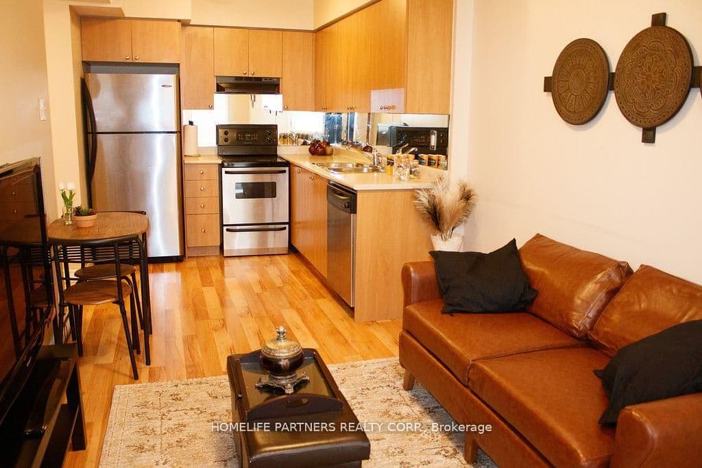 2275 Bur Oak Avenue, Unit 61 thumbnail 8