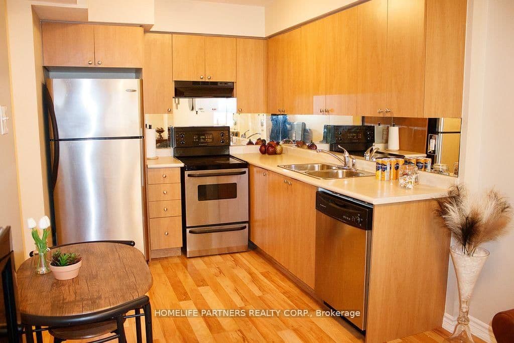 2275 Bur Oak Avenue, Unit 61 thumbnail 9