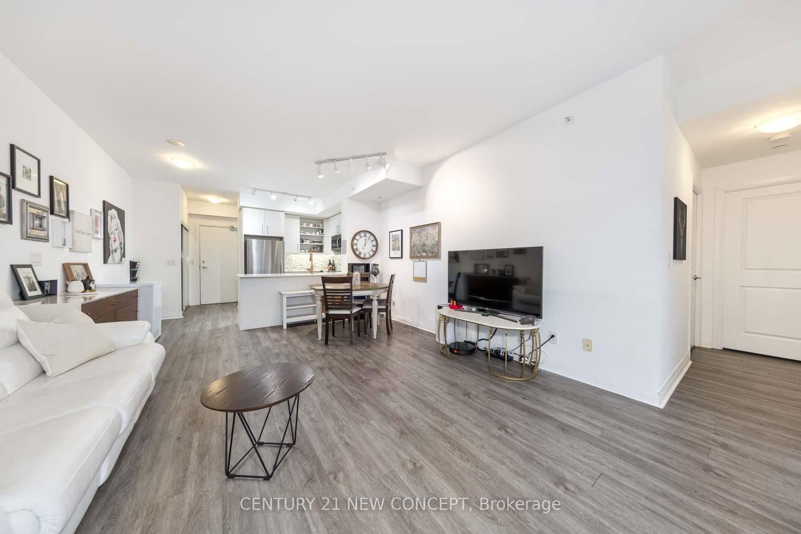 55 Oneida Crescent, Unit 409 thumbnail 13