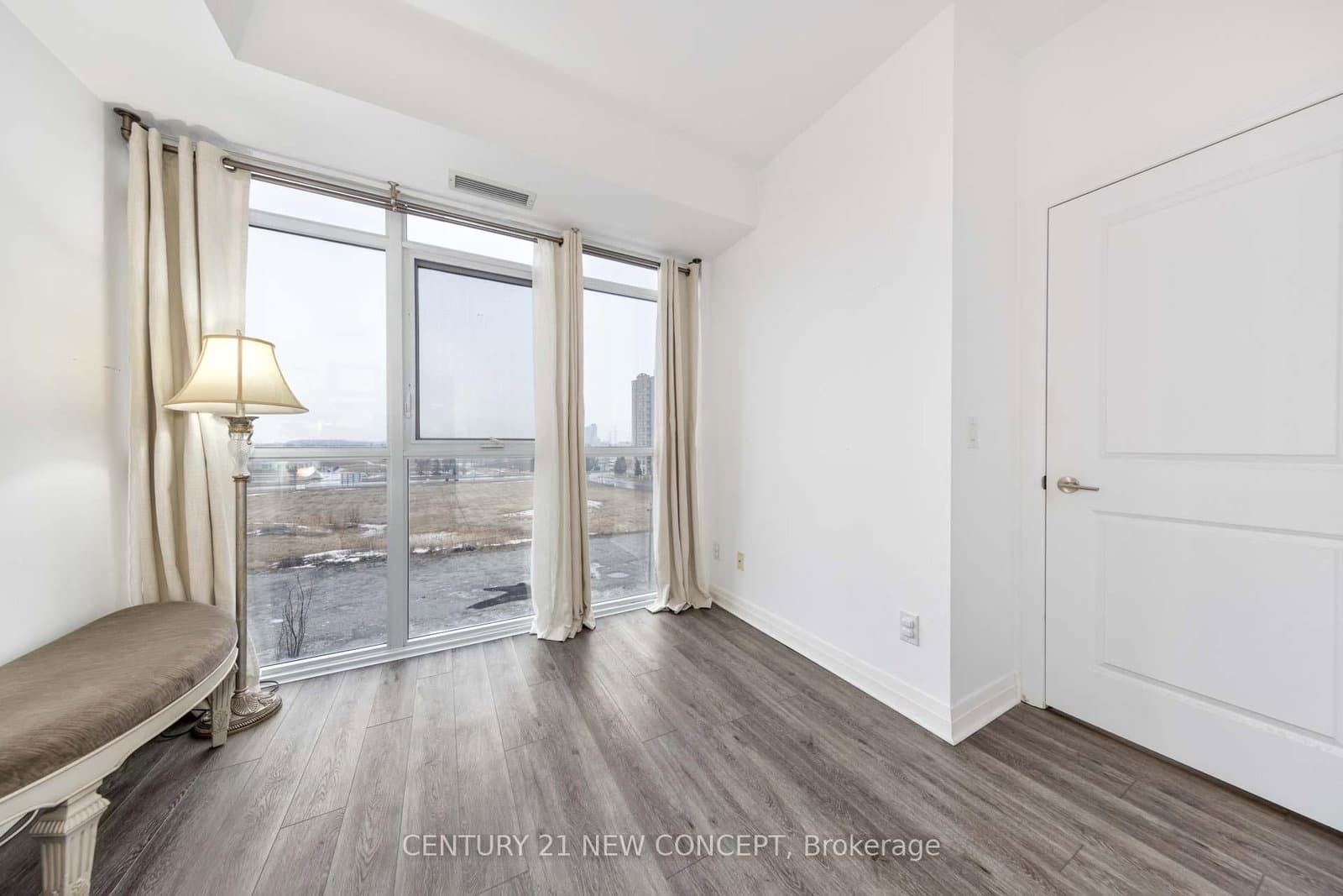 55 Oneida Crescent, Unit 409 thumbnail 15