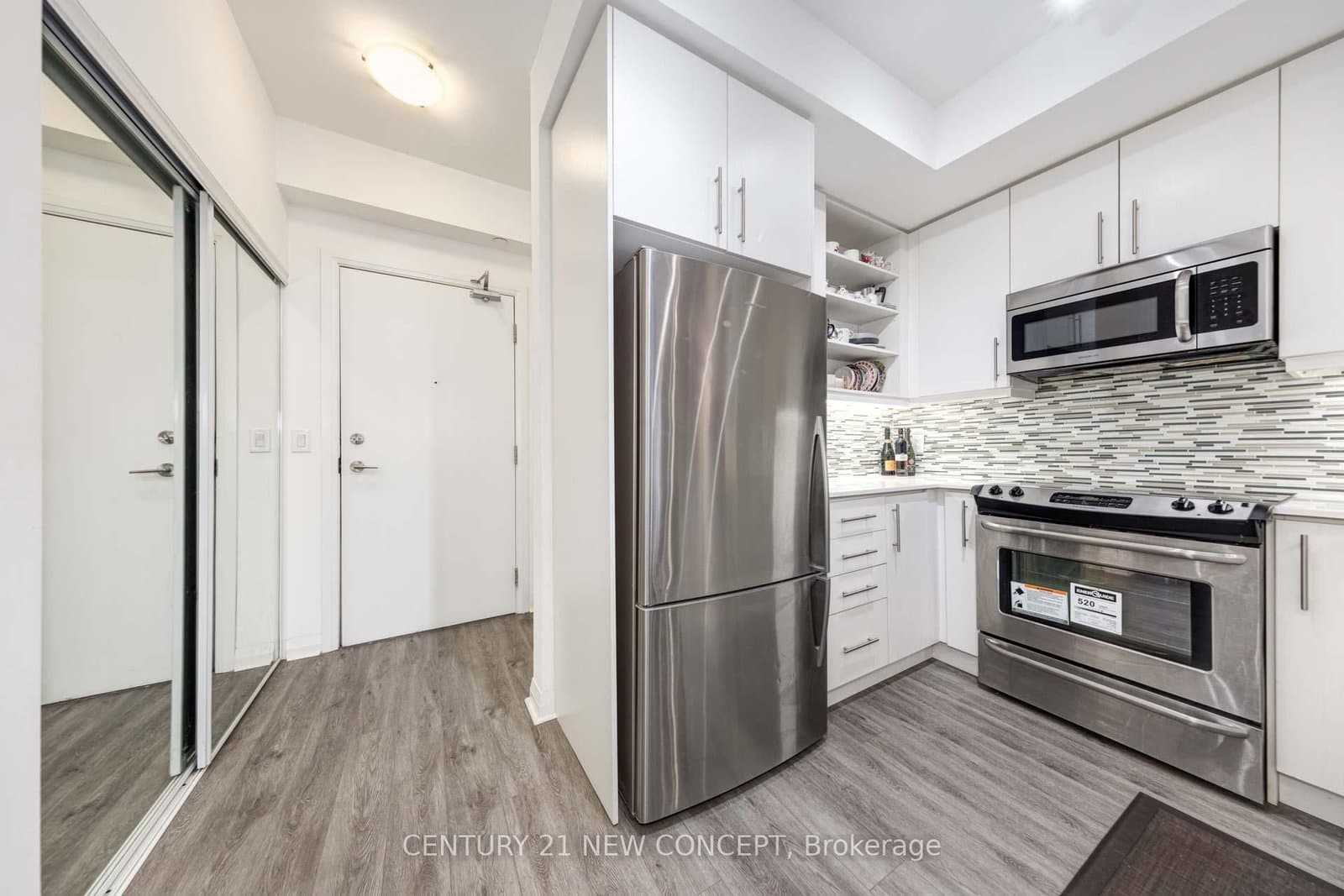 55 Oneida Crescent, Unit 409 thumbnail 3