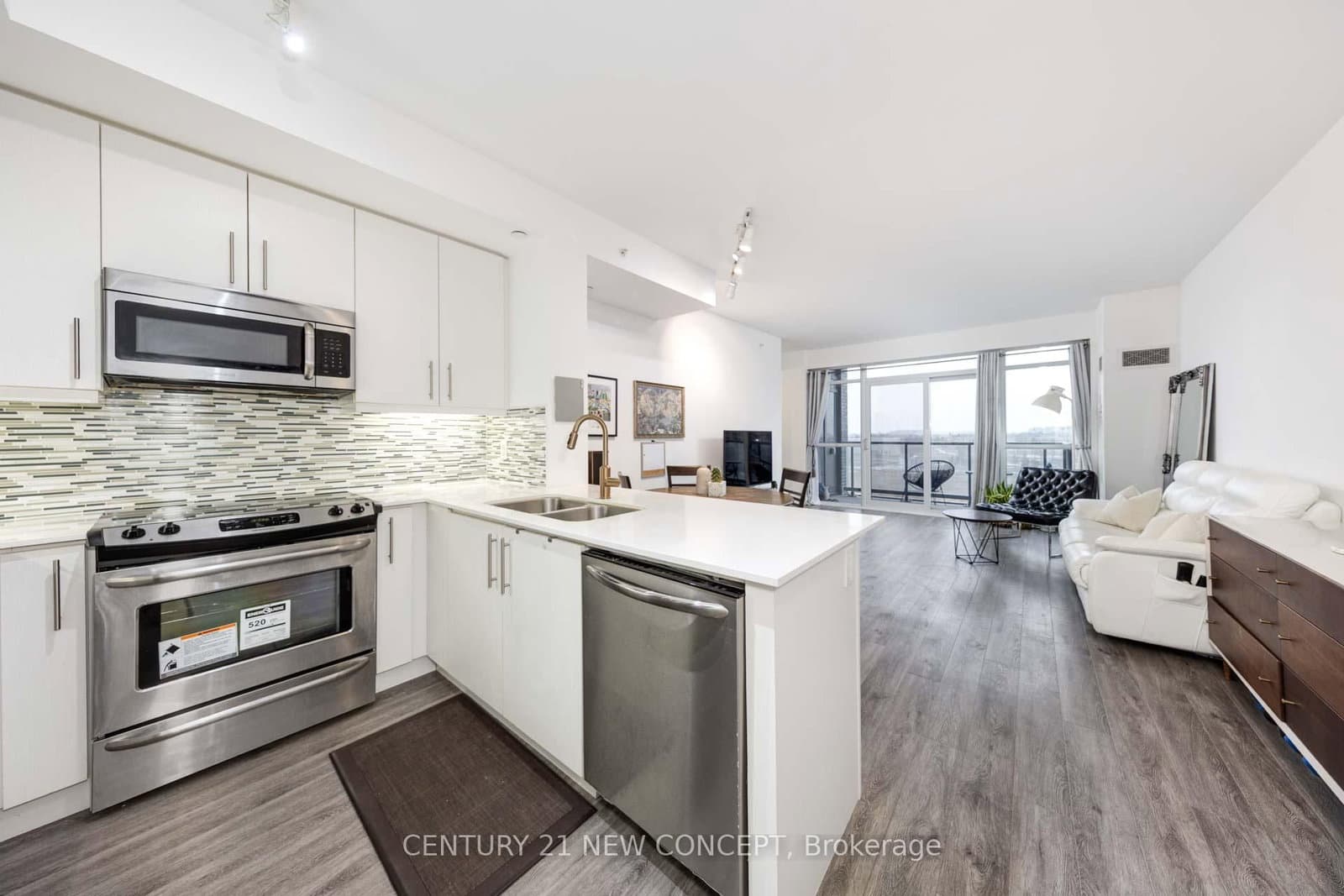 55 Oneida Crescent, Unit 409 thumbnail 6