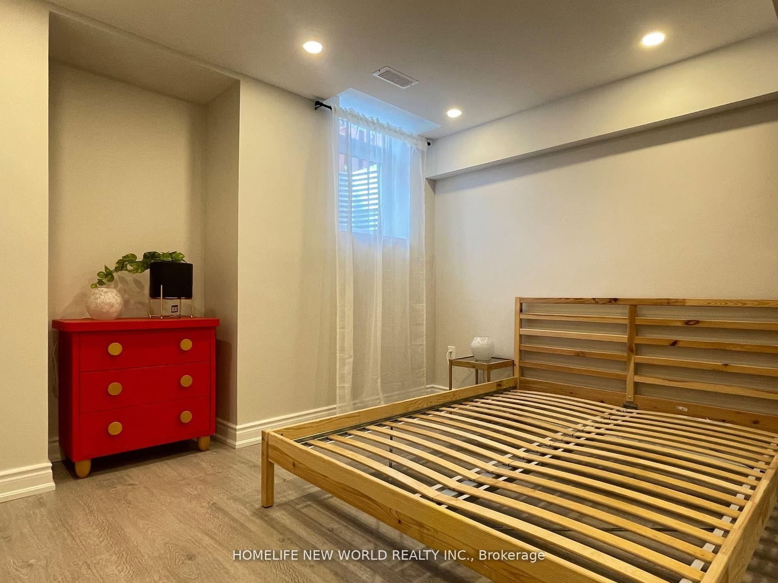 62 Westchester Crescent, Unit Bsmt thumbnail 5
