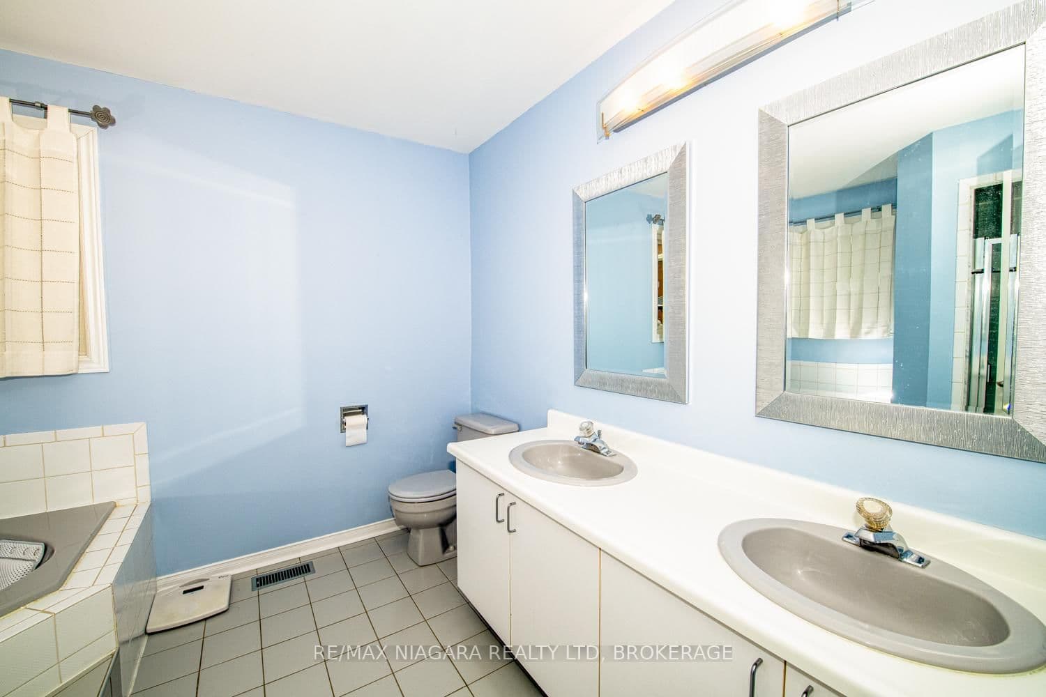 120 Janesville Road thumbnail 21