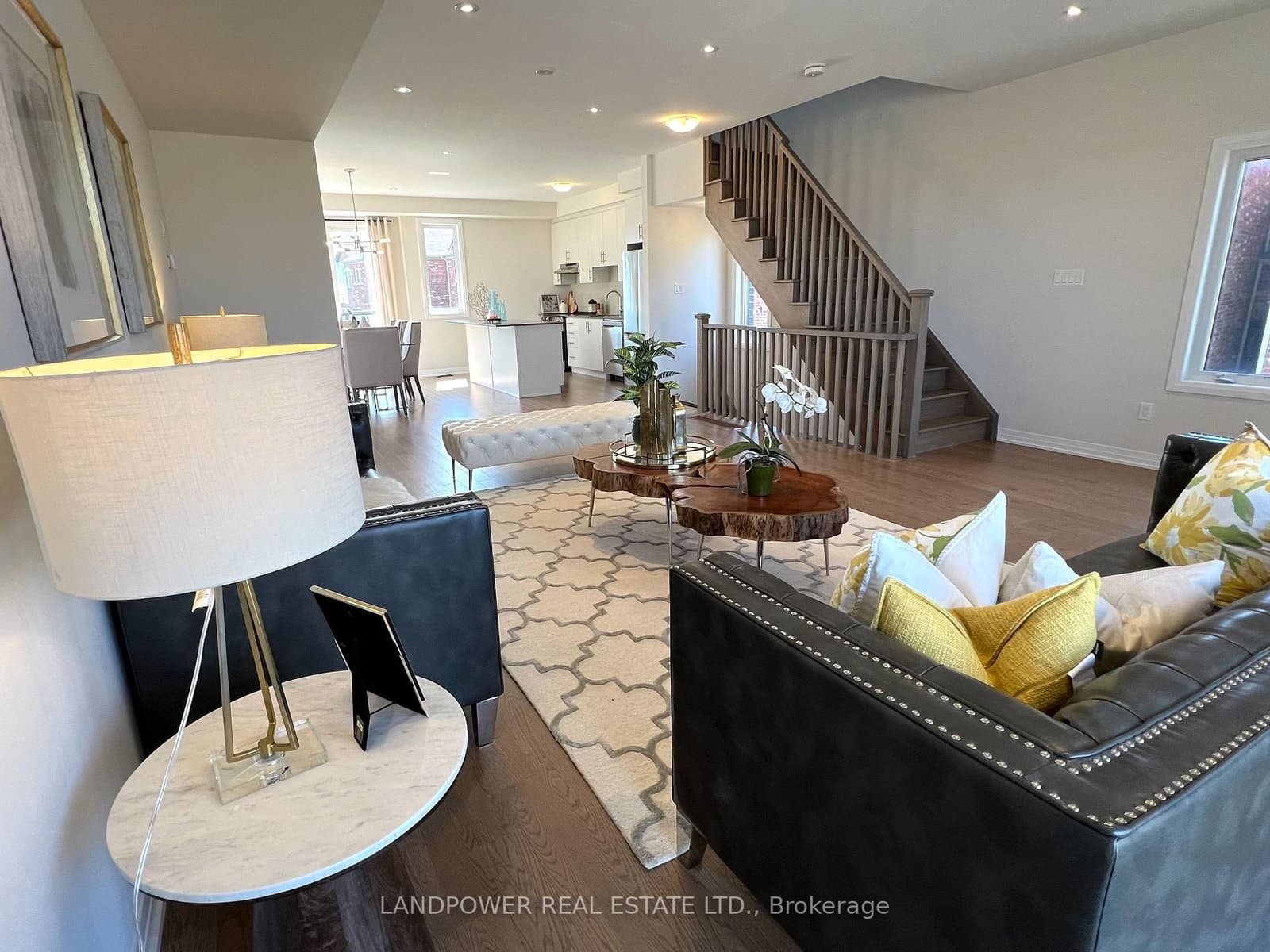 1655 Bur Oak Avenue thumbnail 2