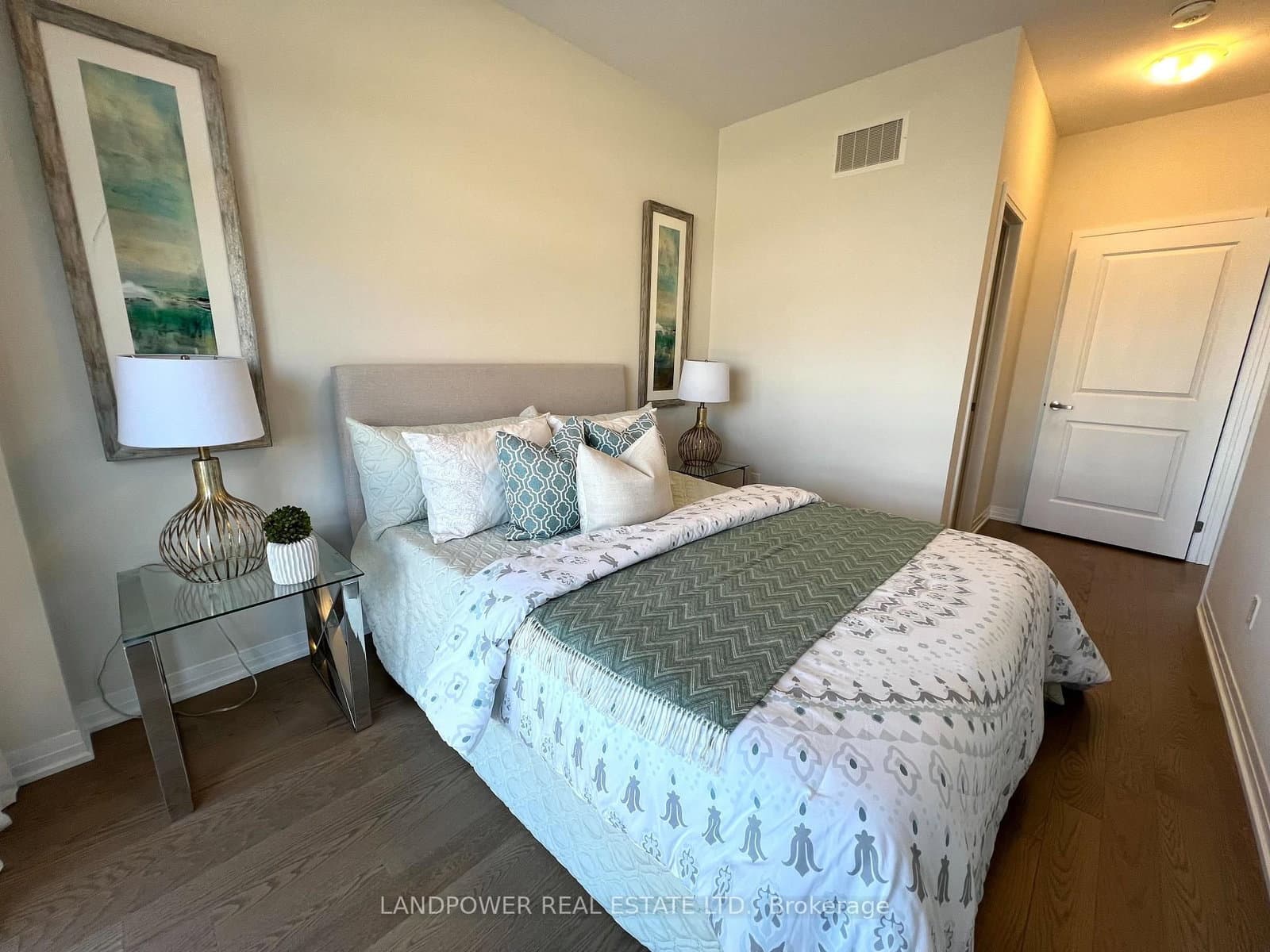 1655 Bur Oak Avenue thumbnail 39