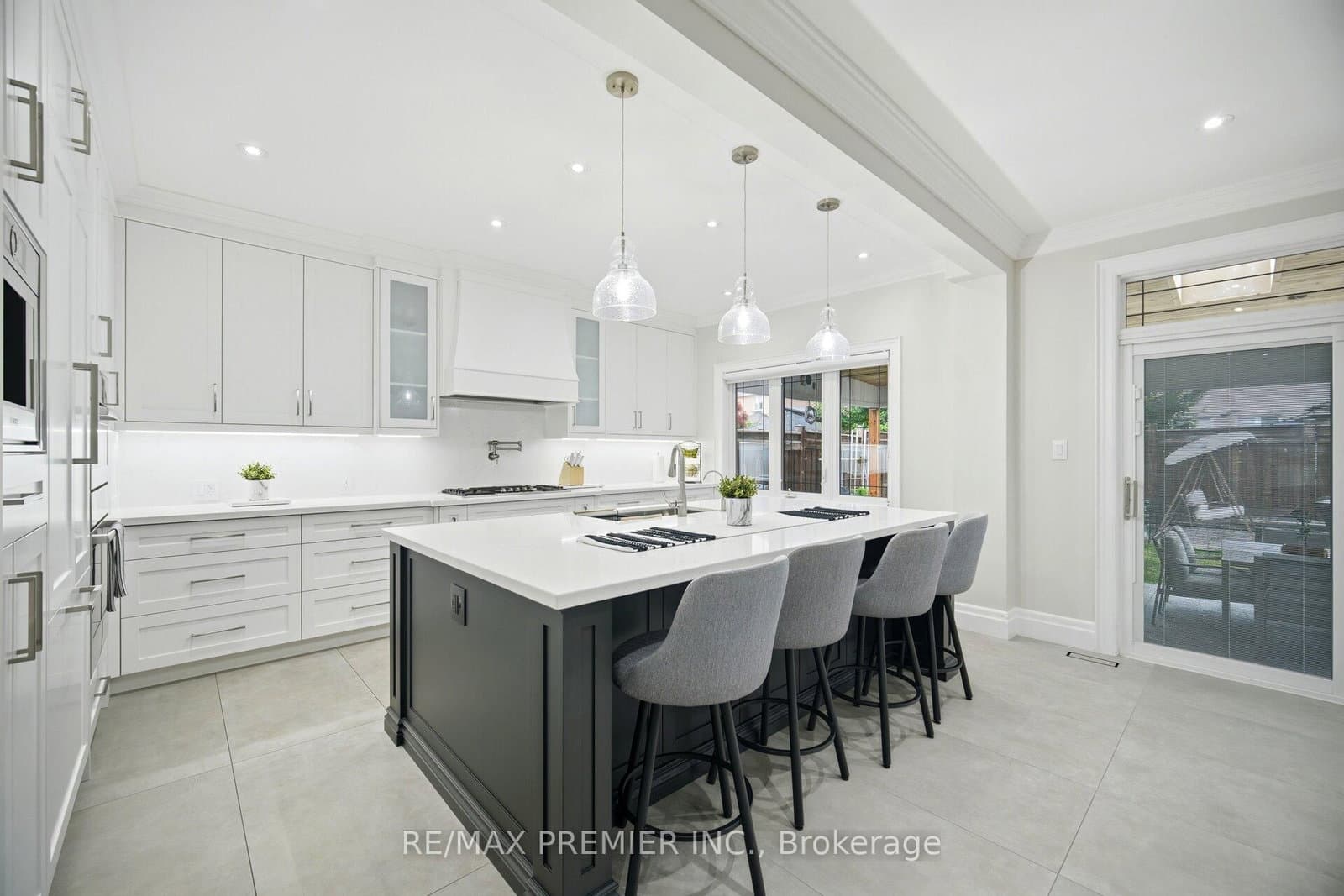 25 Andrew Hill Drive thumbnail 8