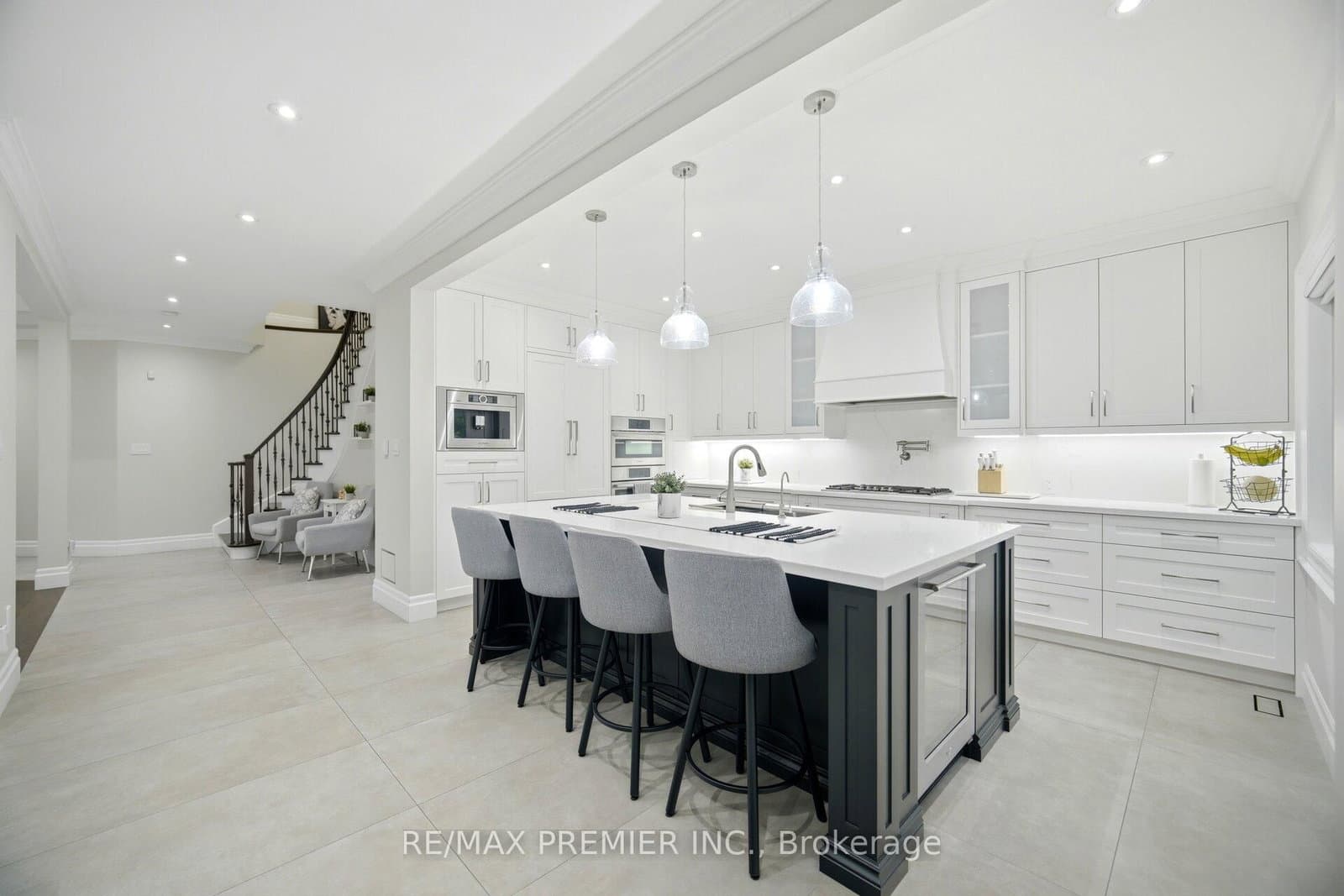 25 Andrew Hill Drive thumbnail 9