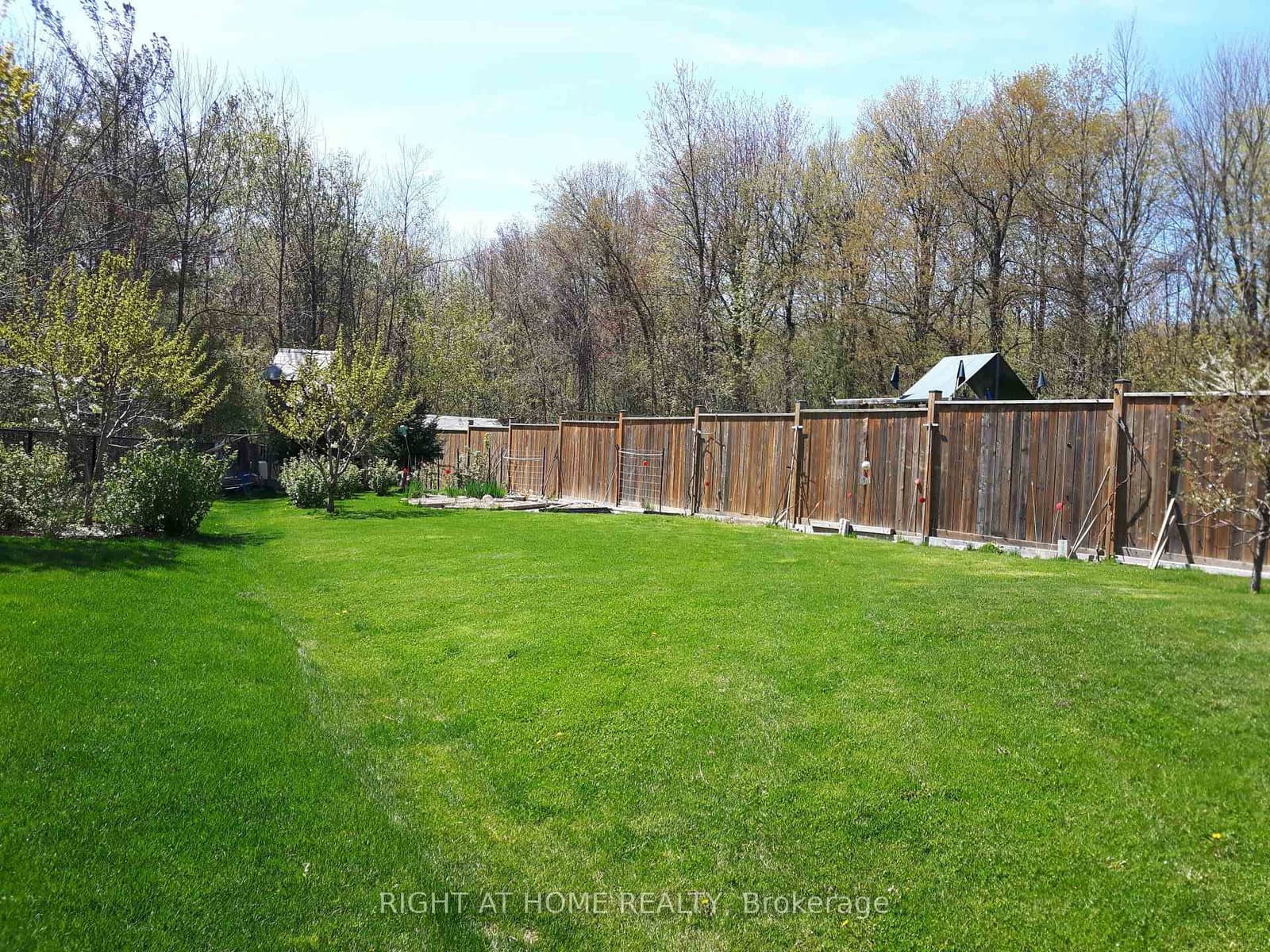 154 Peter Rupert Avenue thumbnail 40
