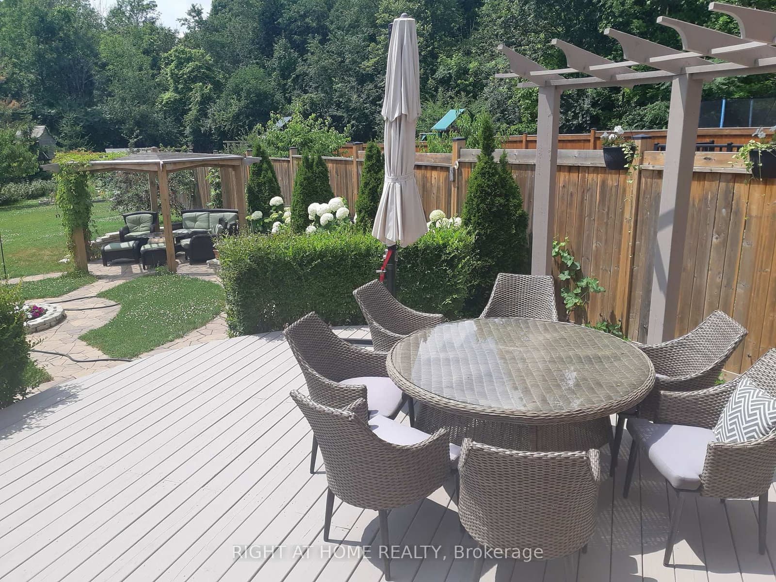 154 Peter Rupert Avenue thumbnail 46