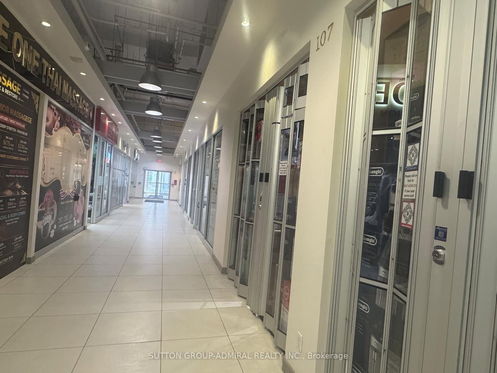 7181 Yonge Street, Unit 107 thumbnail 4