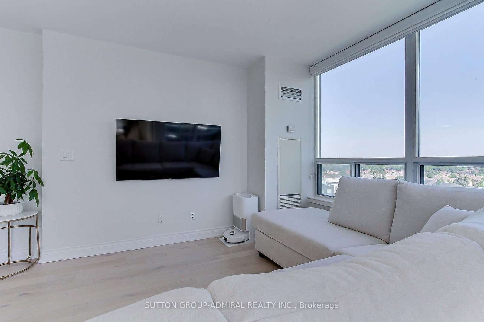50 DISERA Drive, Unit 905 thumbnail 22