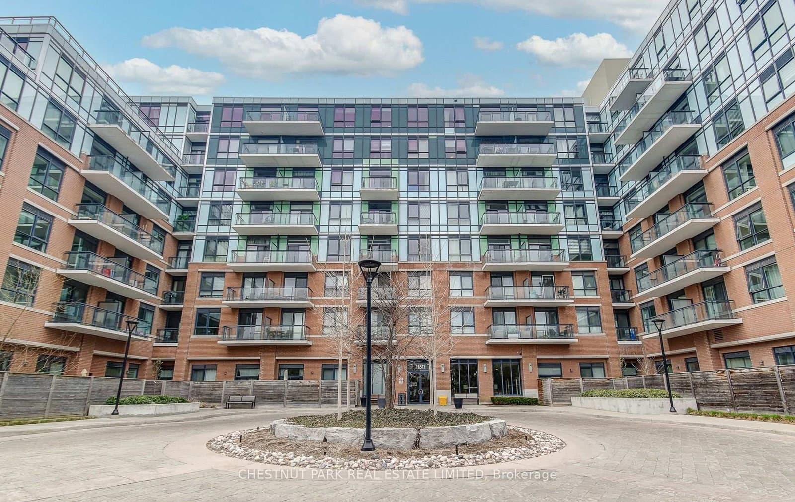 #109 - 11611 Yonge Street