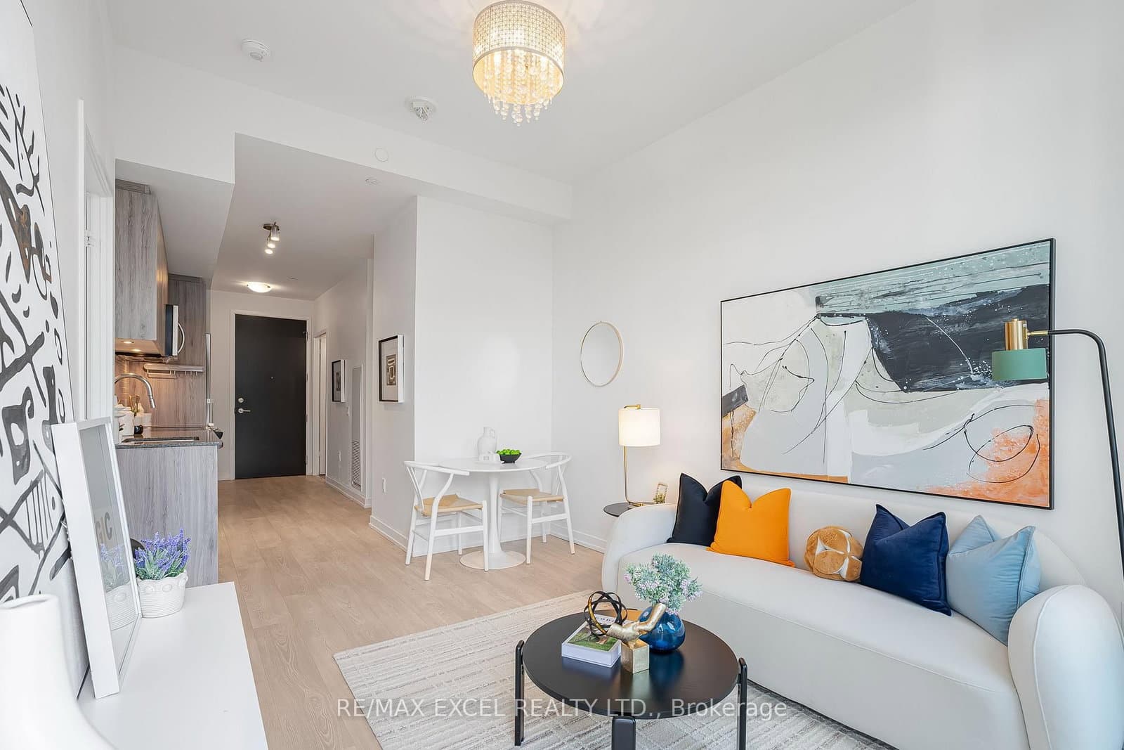 8868 Yonge Street, Unit 1801 - Image 1
